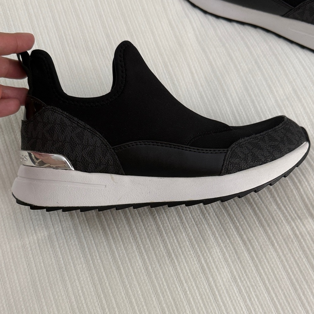 Michael Kors Black & White Slip-On Knit Runner Sneakers